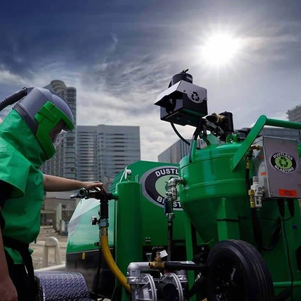 Cleans & strips Away efflorescence